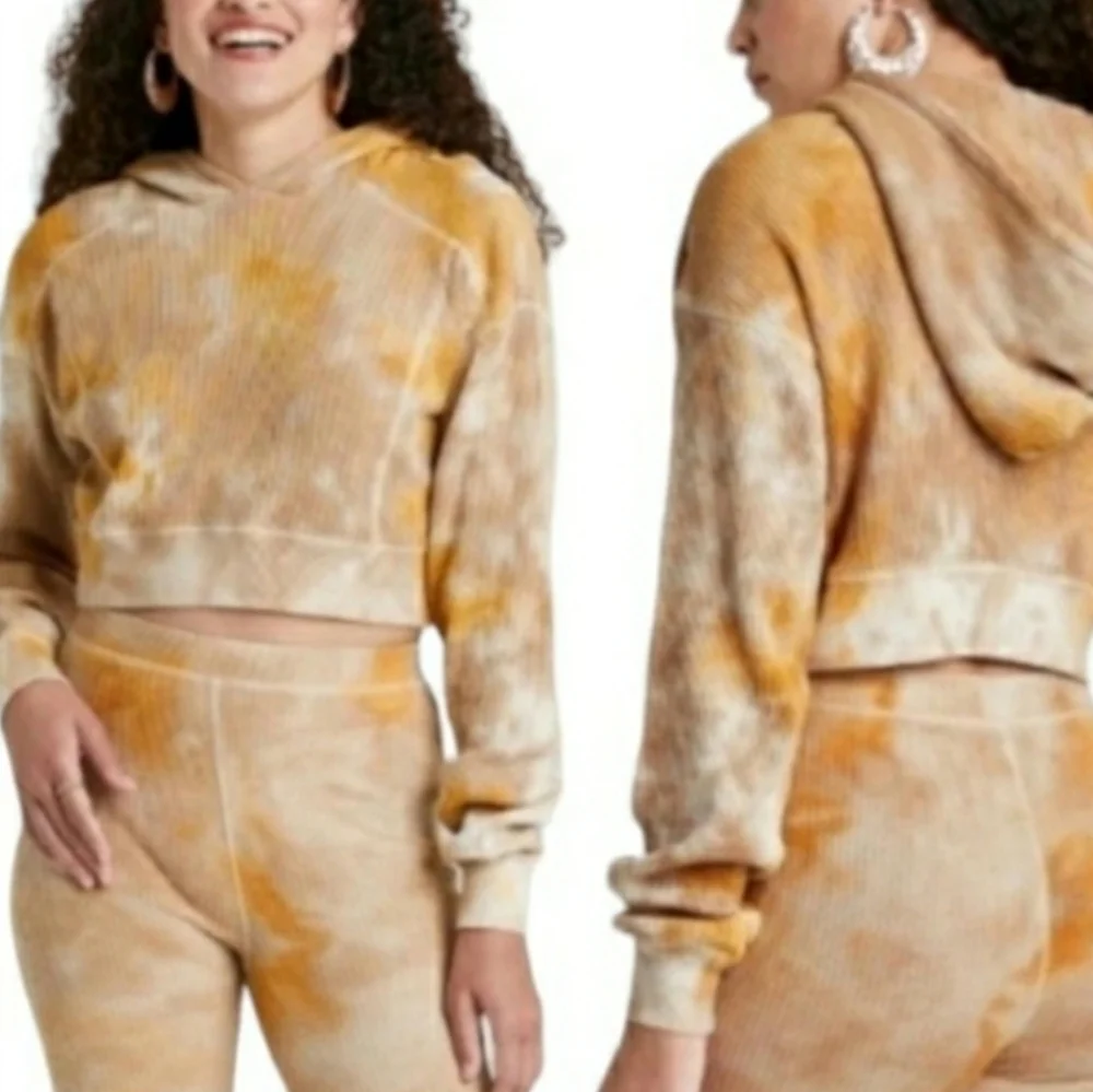 Wild Fable Cropped Hooded Sweater - Medium - Nwt - Picture 7 of 7